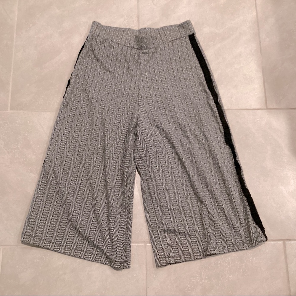 Runway Ready couture Cropped Wide Leg Pants